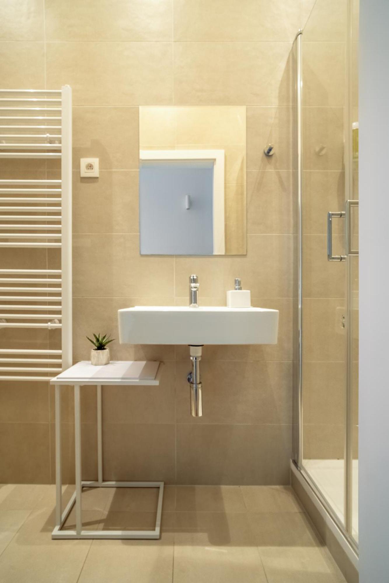 Apartamento J3 *