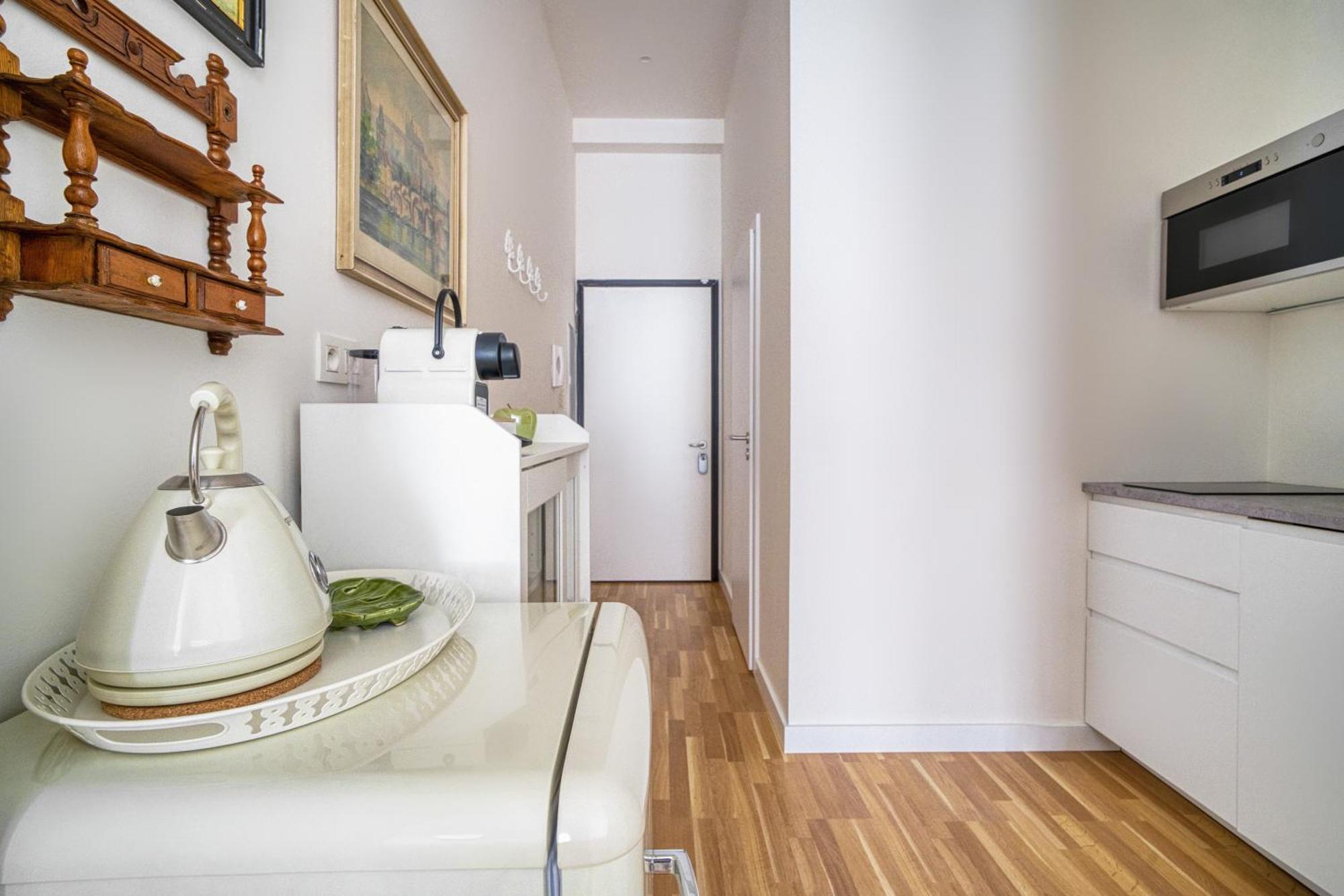 Apartamento J3 *
